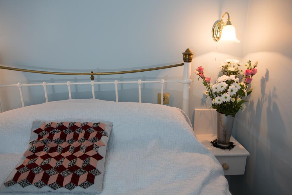 5 Chapel Street Bed And Breakfast CBG Exteriör bild